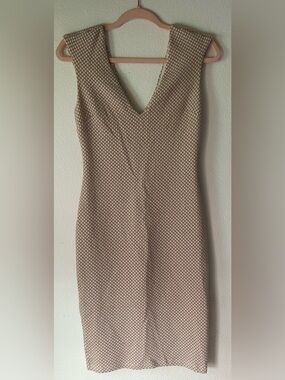 NWOT BeBe Textured V-Neck Dress in Beige
